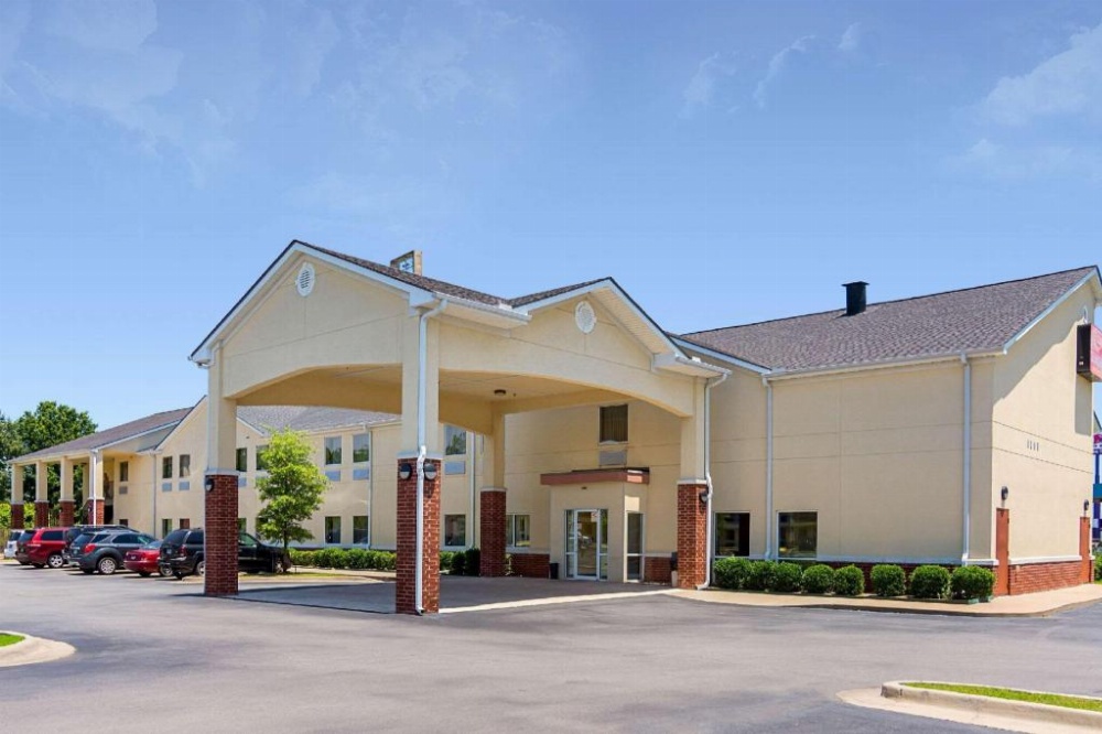 Econo Lodge Inn & Suites North Little Rock Image 33