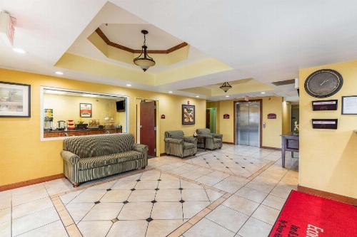 Econo Lodge Inn & Suites North Little Rock image 44