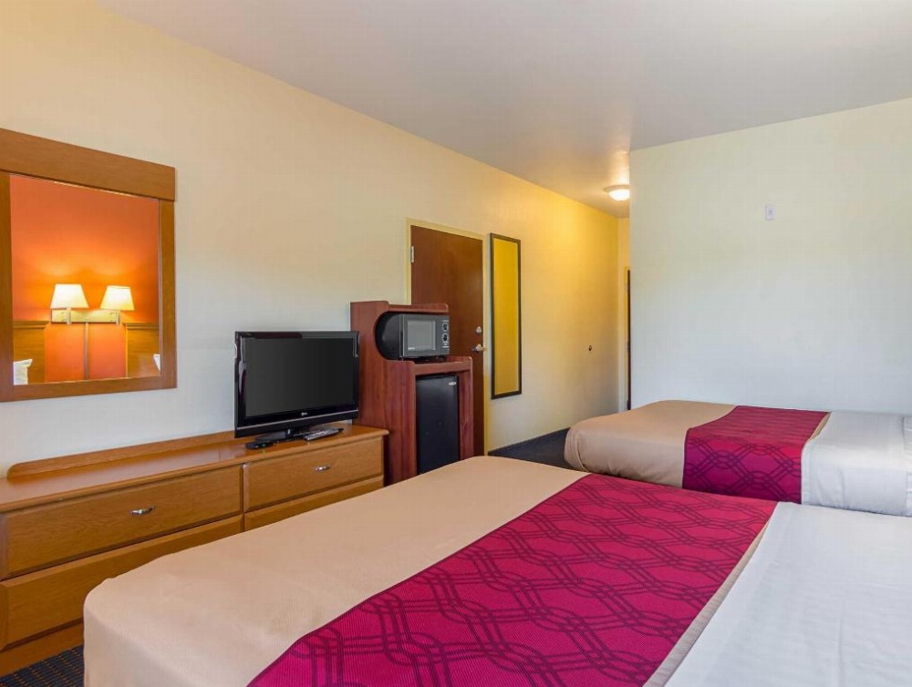 Econo Lodge Inn & Suites North Little Rock